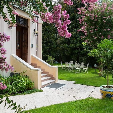 فيرونا سكن Villa Mainard المظهر الخارجي الصورة