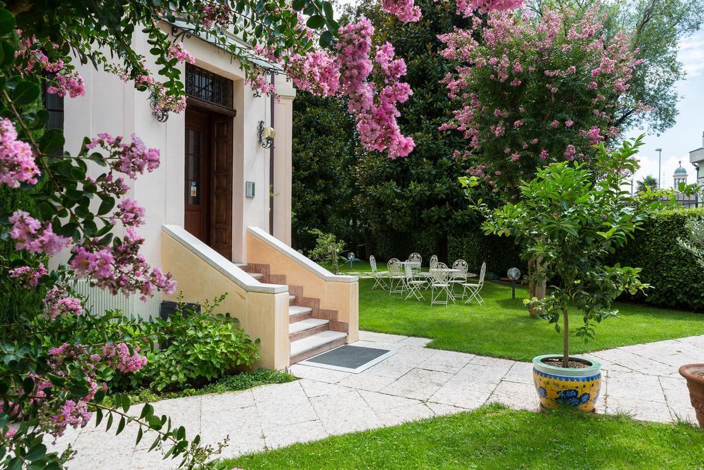 فيرونا سكن Villa Mainard المظهر الخارجي الصورة