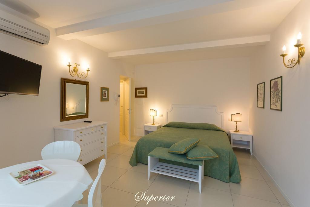 فيرونا سكن Villa Mainard المظهر الخارجي الصورة